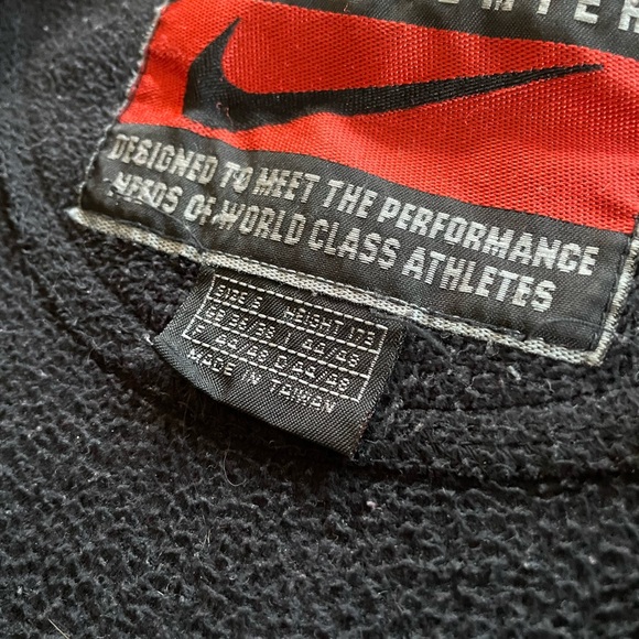 BORUSSIA DORTMUND NIKE PREMIER FLEECE - Picture 8 of 9